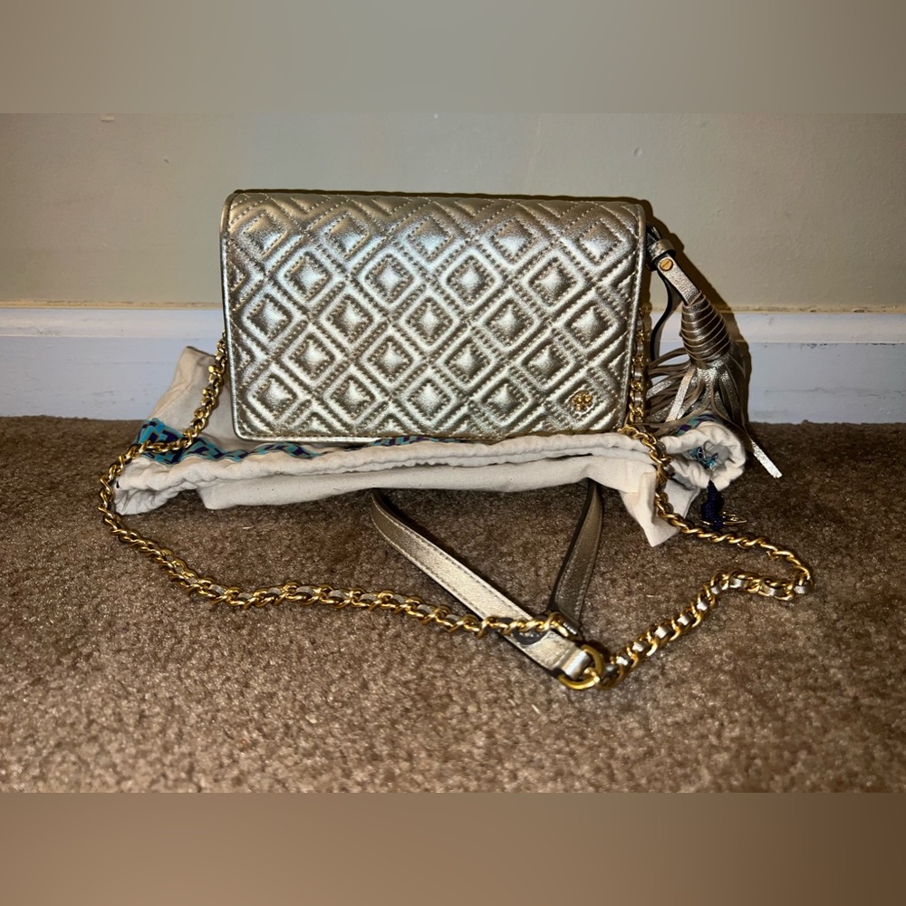 Tory Burch Fleming Metallic Flat Wallet Cross Body